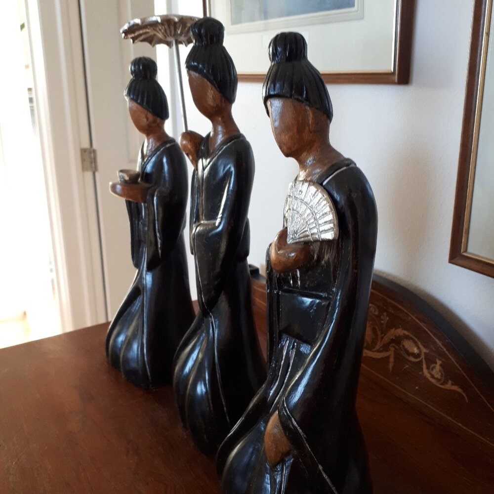 Lot of three large Japanese Geisha Figures - Made of Wood - Picture 4 of 10